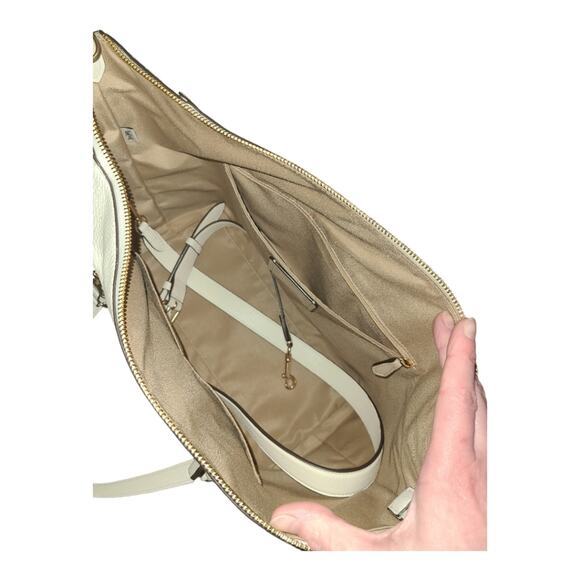 COACH KLEO LARGE CARYALL NWOT MSRP $450 - Picture 2 of 4